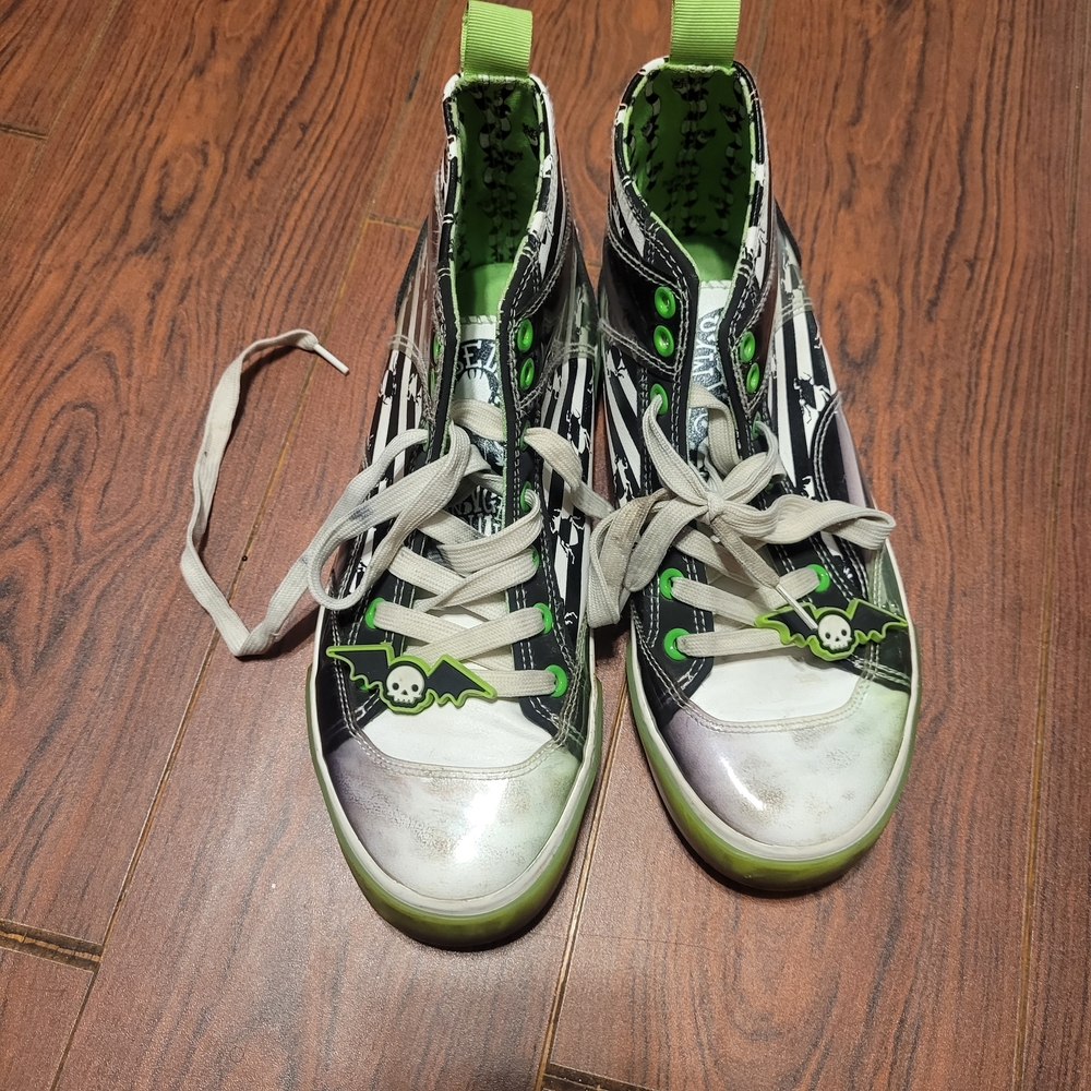 Kids Beetlejuice High-Top Sneakers - Green and Black